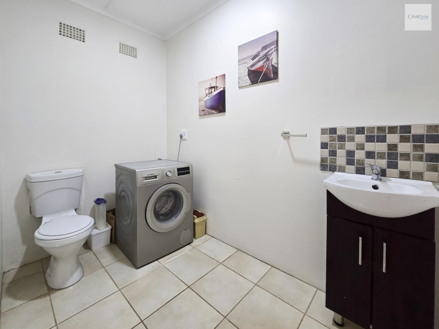 4 Bedroom Property for Sale in Cintsa East Eastern Cape